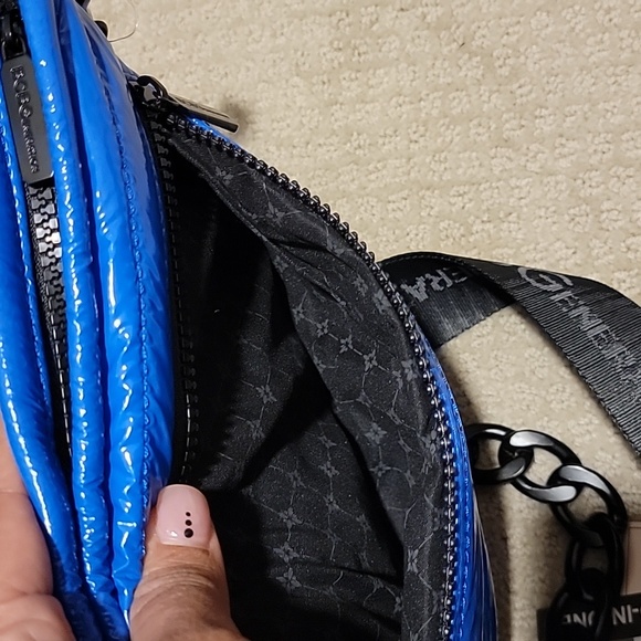 NWT BCBGeneration 2 in 1 Crossbody Puffer Bag, Blue - Picture 7 of 11